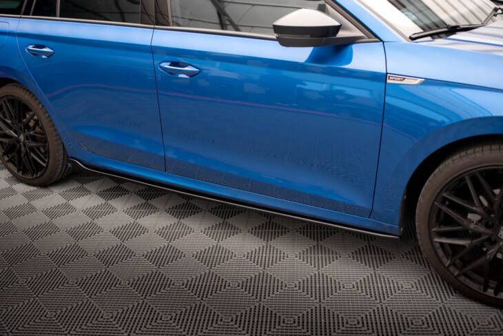 Side Skirts Diffusers V.1 Skoda Octavia Mk4 - immagine 3