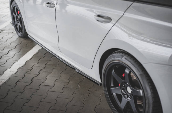 Side Skirts Diffusers V.1 Skoda Octavia RS Mk4 - immagine 6