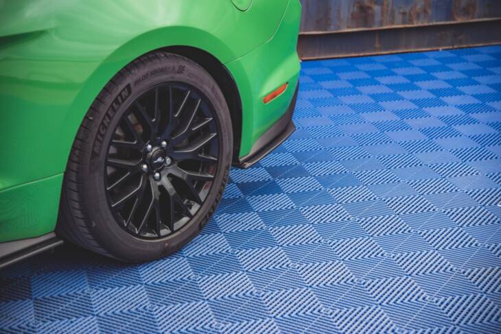 Street Pro Rear Side Splitters V.1 Ford Mustang GT Mk6 Facelift - immagine 3