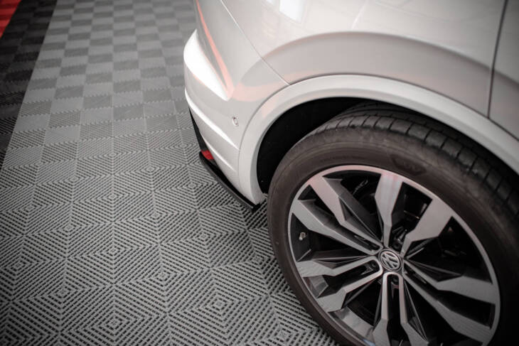 Rear Side Splitters Volkswagen Touareg R-line Mk3 - immagine 4