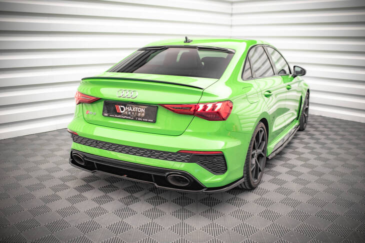 The extension of the rear window Audi RS3 Sedan 8Y - immagine 6