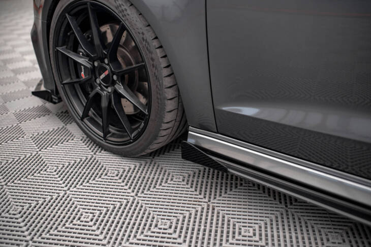 Side Flaps Audi S3 / A3 S-Line Sportback 8V Facelift - immagine 5