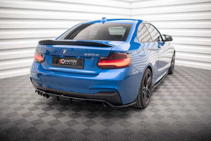 Central Rear Splitter (with vertical bars) BMW 2 M-Pack F22 - immagine 2