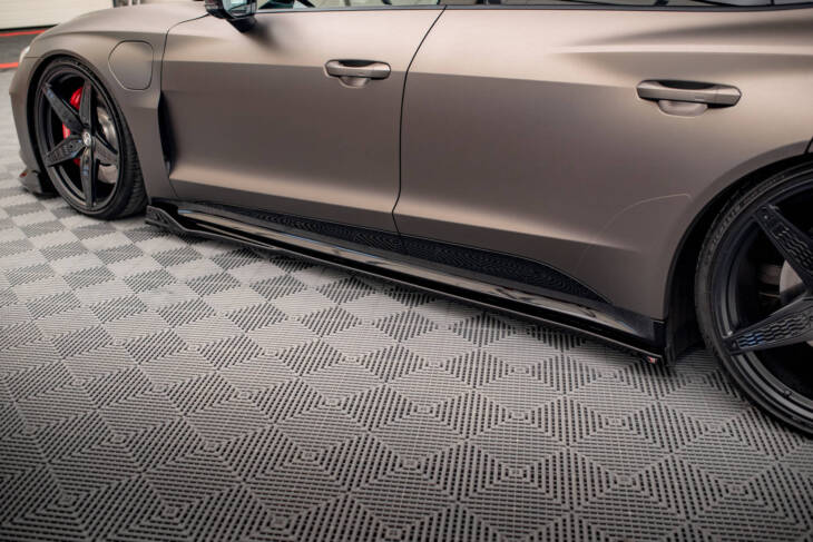 Side Skirts Diffusers V.2 Audi e-Tron GT / RS GT Mk1 - immagine 4
