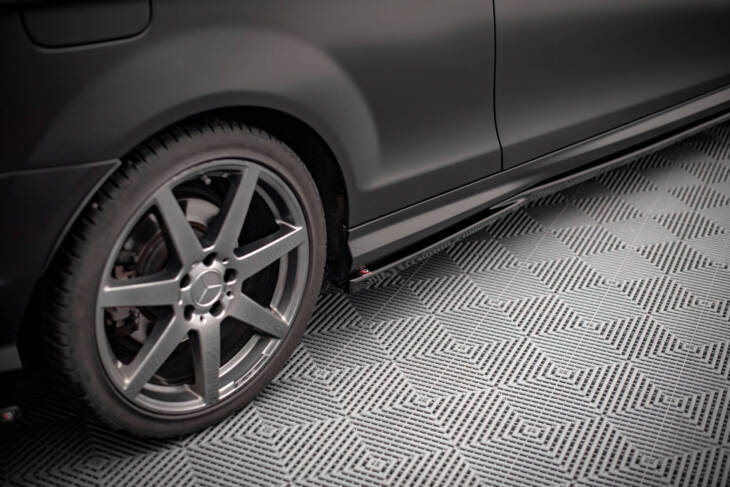 Side Skirts Diffusers Mercedes-Benz C Coupe / Sedan / Estate  AMG-Line C204 / W204 Facelift / S204 Facelift - immagine 2