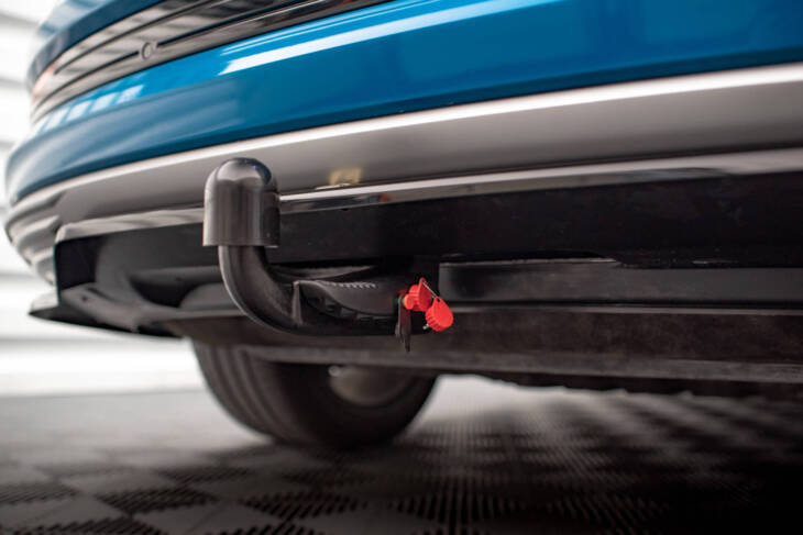Central Rear Splitter (with vertical bars) Audi e-tron - immagine 3