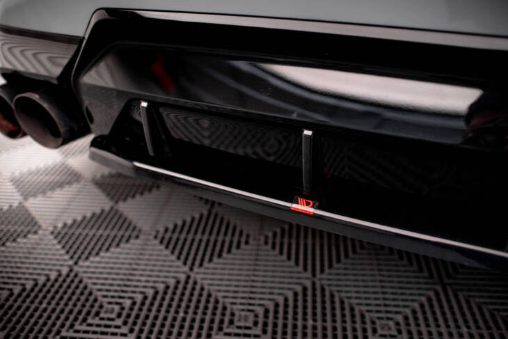 Central Rear Splitter for BMW 2 Coupe M240i G42 - immagine 3