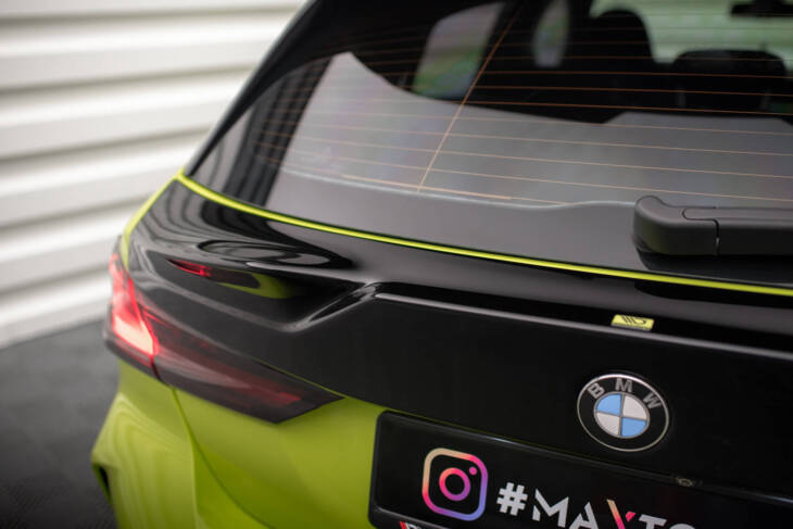 The extension of the rear window BMW 1 F40 M-Pack / M135i - immagine 7