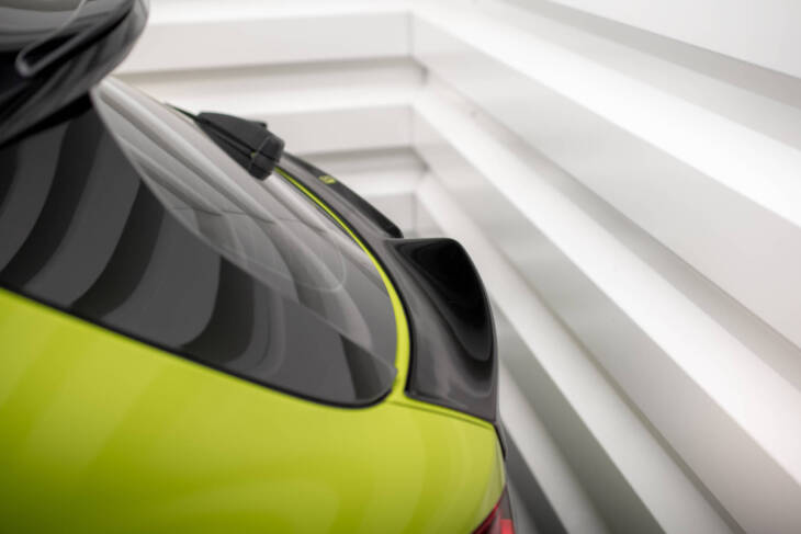 The extension of the rear window BMW 1 F40 M-Pack / M135i - immagine 9