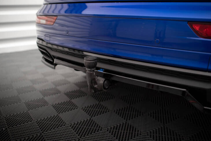 Central Rear Splitter (with vertical bars) Audi Q5 S-Line SUV Mk2 Facelift - immagine 7