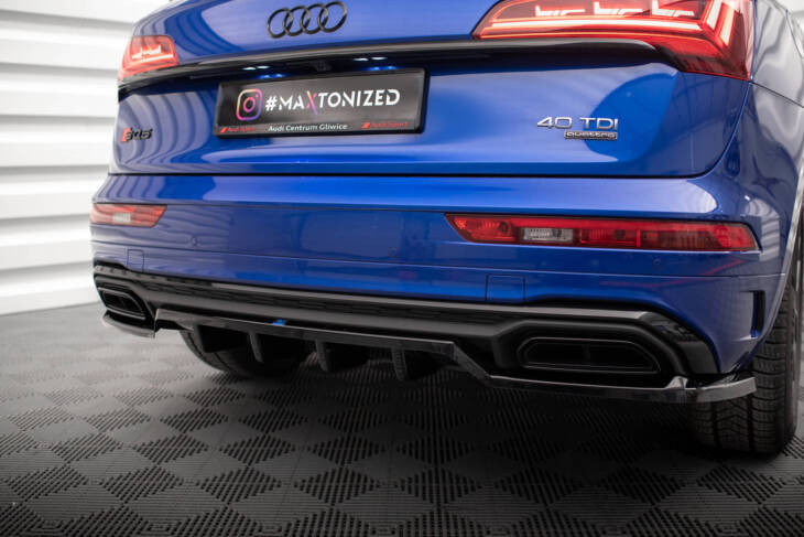 Central Rear Splitter (with vertical bars) Audi Q5 S-Line SUV Mk2 Facelift - immagine 4