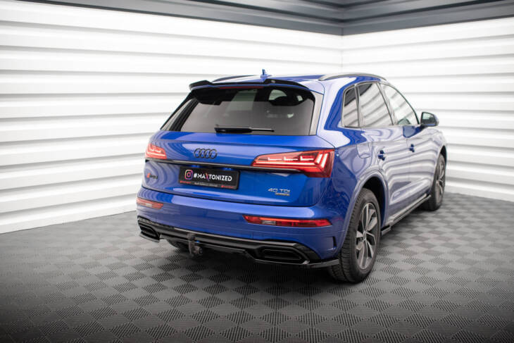 Central Rear Splitter (with vertical bars) Audi Q5 S-Line SUV Mk2 Facelift - immagine 6