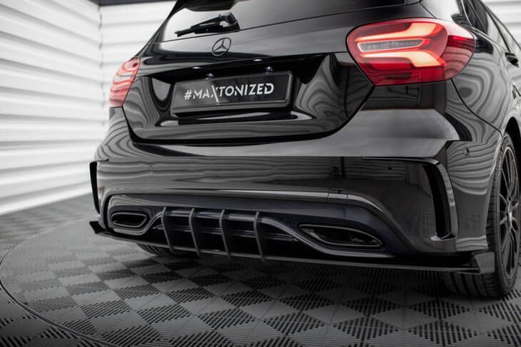 Rear Side Flaps Mercedes-Benz A AMG-Line W176 Facelift - immagine 4