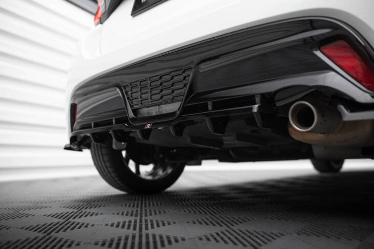 Central Rear Splitter (with vertical bars) Toyota Yaris GR Sport Mk4 - immagine 4