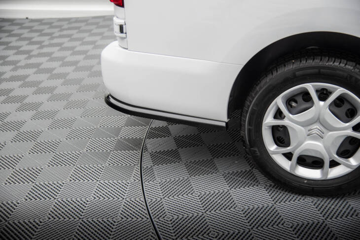Central Rear Splitter (with vertical bars) Citroen Jumpy L3 Mk3 - immagine 6