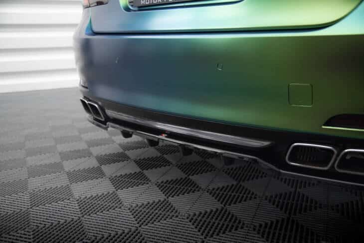 Central Rear Splitter (with vertical bars) BMW 7 F01 - immagine 4