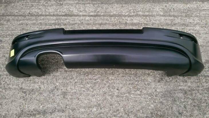 REAR VALANCE VW GOLF V R32 (with 1 exhaust hole, for GTI exhaust) - immagine 2