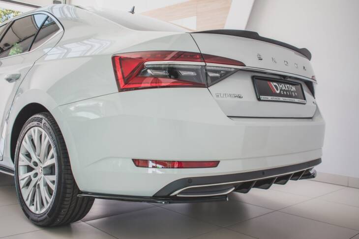 Rear Side Splitters Skoda Superb Mk3 FL Hatchback / Estate - immagine 3