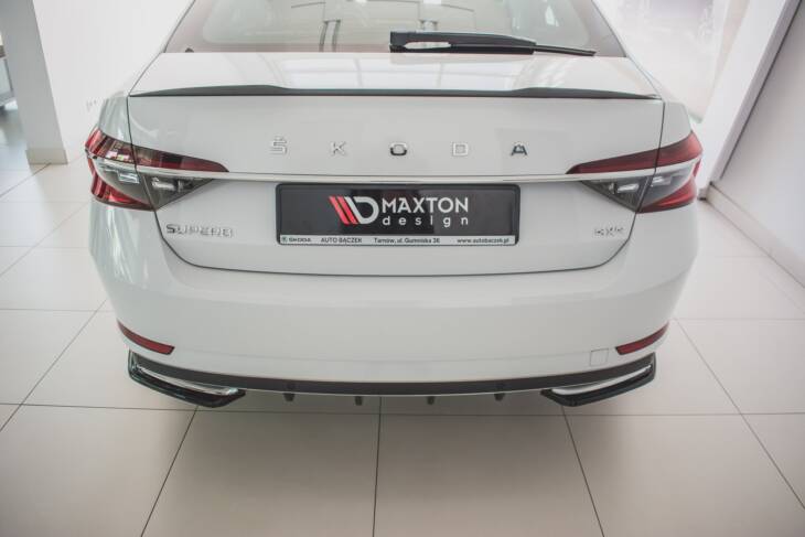 Rear Side Splitters Skoda Superb Mk3 FL Hatchback / Estate - immagine 4