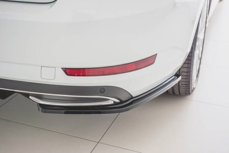 Rear Side Splitters Skoda Superb Mk3 FL Hatchback / Estate - immagine 5