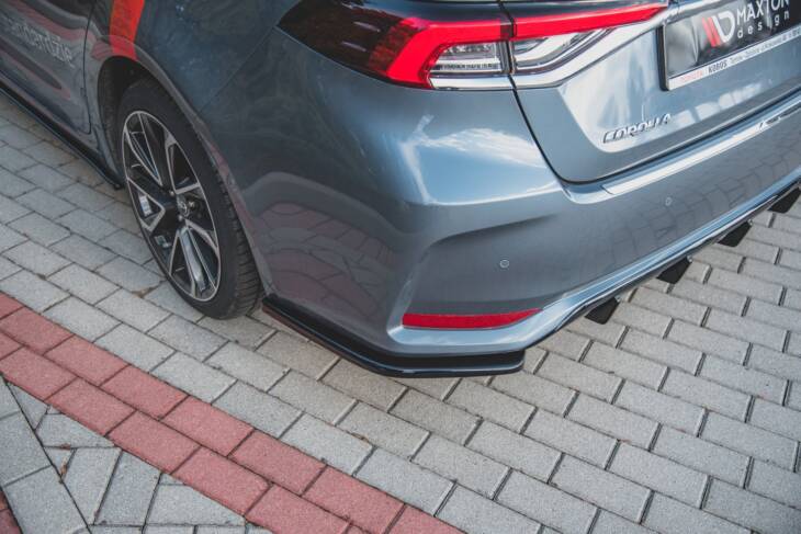 Rear Side Splitters Toyota Corolla XII Sedan - immagine 4