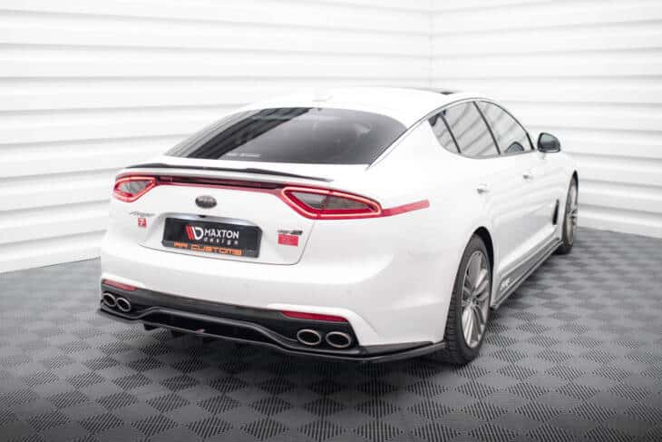 Central Rear Splitter (with vertical bars) Kia Stinger Mk1 - immagine 2