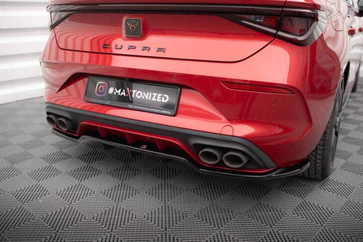 Central Rear Splitter (with vertical bars) Cupra Leon Hatchback Mk1 - immagine 3