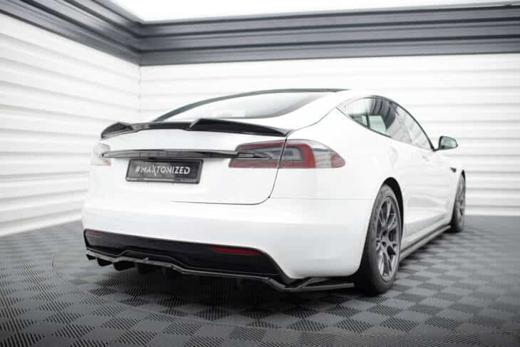 Central Rear Splitter (with vertical bars) V.2 Tesla Model S Plaid Mk1 Facelift - immagine 2